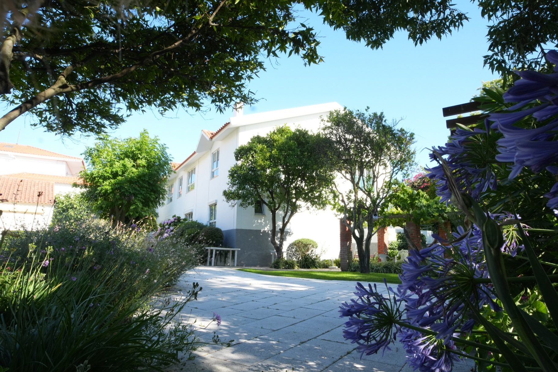 Garden and building at the British Retirement Home, Estoril